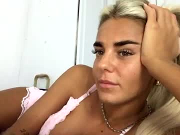 bellasnowxo