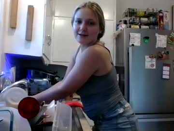 bigtittybella21
