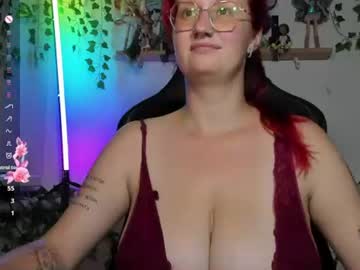 kristyboobsin